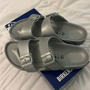 Silver Birkenstocks size 40/9